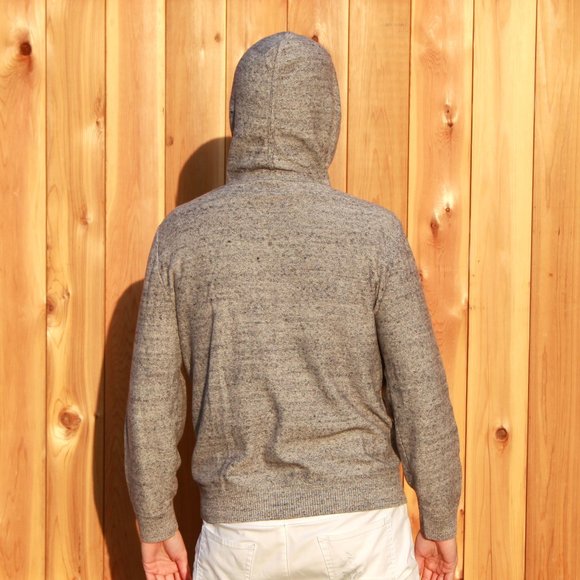 Pull Over Gray Hoodie Sleek Style Size Medium - Picture 2 of 5